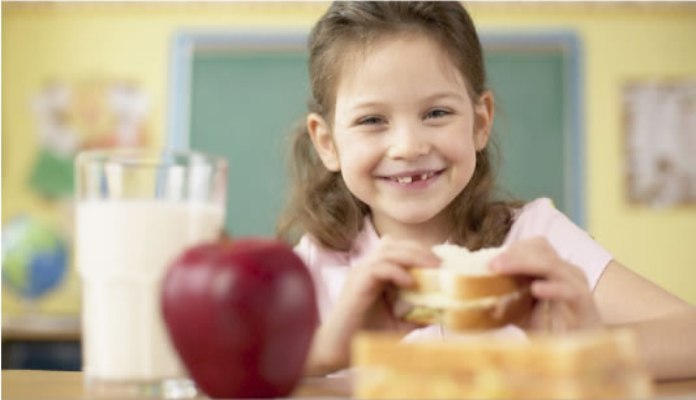 Τροφές που βοηθούν την ανάπτυξη των παιδιών mpampades eu